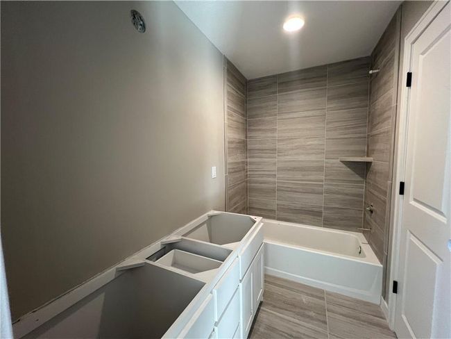 28321 W 160 Th Ct, House other with 4 bedrooms, 4 bathrooms and null parking in Gardner KS | Image 18