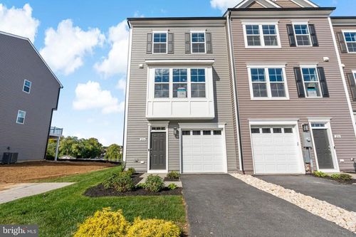 214 Monteith Dr, WINCHESTER, VA, 22601-6811 | Card Image