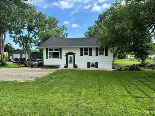 108 Bartley Ln, Fulton, MO, 65251-2139 | Card Image
