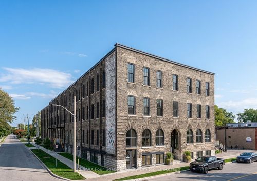 104-245 Downie St, Stratford, ON, N5A1X5 | Card Image