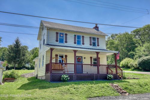 813 Centre St, White Haven, PA, 18661-4057 | Card Image