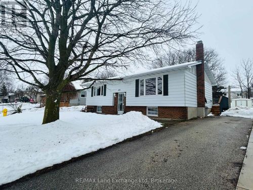 455 Highland Dr, Huron, ON, N0G2W0 | Card Image