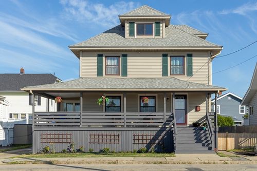 3 Phipps St, Hull, MA, 02045-2706 | Card Image