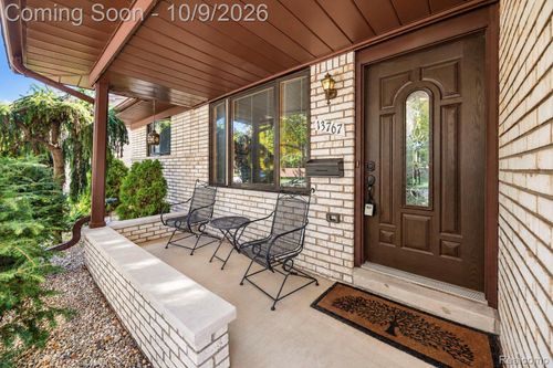 13767 Hamilton St, Riverview, MI, 48193-7839 | Card Image