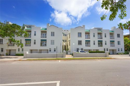 3-5801 Sw 74th Ter, South Miami, FL, 33143-5265 | Card Image