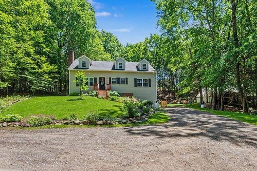 58 Heath St, Newton, NH, 03858-3400 | Card Image