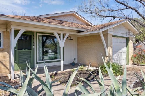 6716 Haney Dr, Austin, TX, 78723-1340 | Card Image