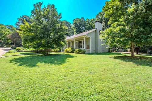 810 Shea Dr, Little Rock, AR, 72205-1689 | Card Image