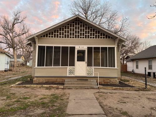 914 S 3rd St, Arkansas City, KS, 67005-3141 | Card Image