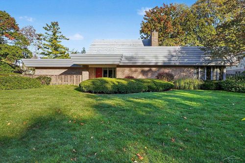 820 Canterbury Drive, Saginaw Charter Township, MI, 48638 | Card Image