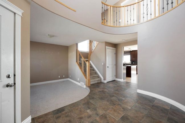 193 Fox Crescent, Home with 5 bedrooms, 3 bathrooms and 4 parking in Fort Mcmurray AB | Image 3