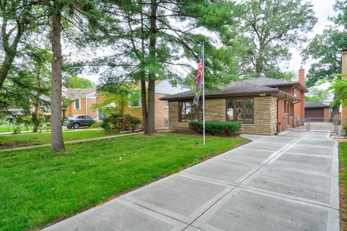 8536 River Grove Ave, River Grove, IL, 60171-1611 | Card Image