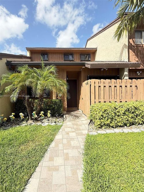 4182 S Pine Island Rd, Davie, FL, 33328-2800 | Card Image