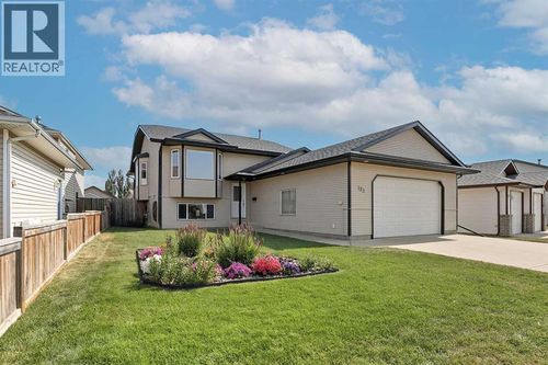 193 Westgate Cres, Blackfalds, AB, T4M0J9 | Card Image
