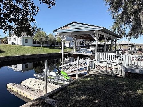 2086 Starboard Dr, Geneva, FL, 32732-9374 | Card Image