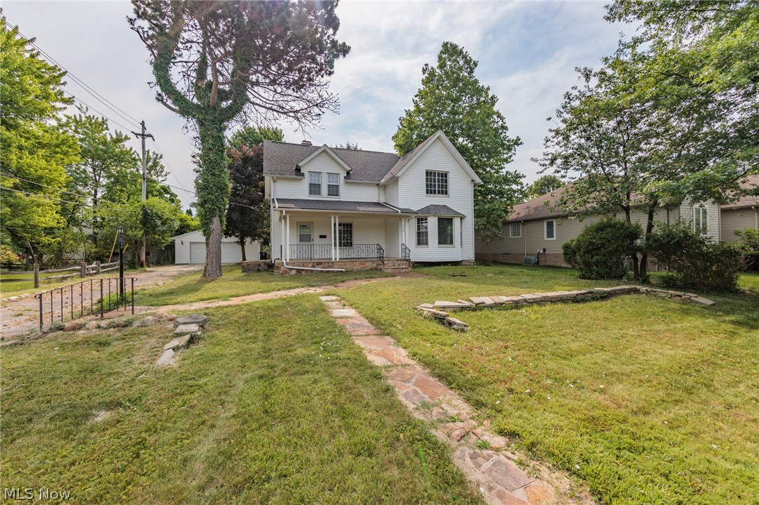 Richmond Rd, Lyndhurst, OH 44124