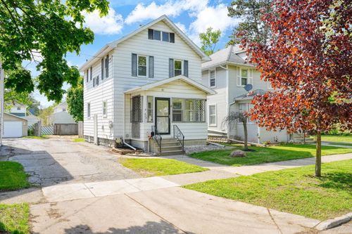 428 Bates St, Jackson, MI, 49202-3608 | Card Image