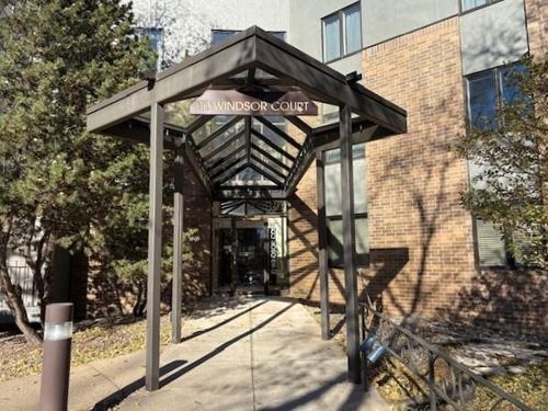 apt-214-10 Windsor Ct, New Brighton, MN, 55112-3382 | Card Image