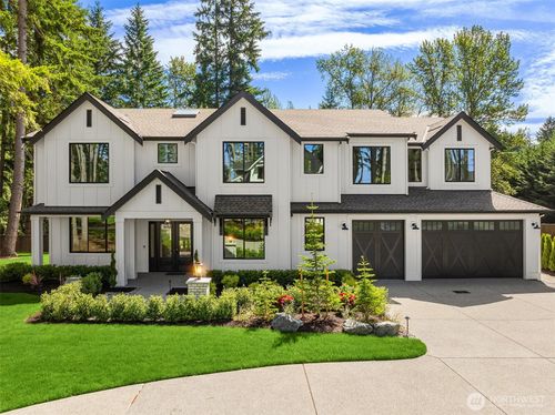 15318 154th Ave Ne, Woodinville, WA, 98072-8997 | Card Image