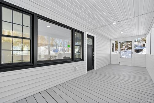 16 Cold Spring Rd, Putnam Valley, NY, 10579-1512 | Card Image