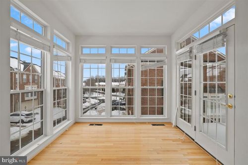 8453 Kirby Lionsdale Dr, LORTON, VA, 22079-5029 | Card Image