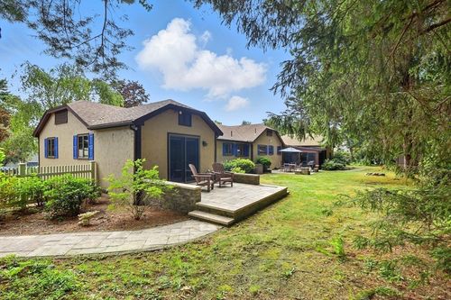 2 Tewalema Pl, Lakeville, MA, 02347-1909 | Card Image