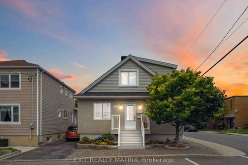 347 Shakespeare St, Vanier, ON, K1L5M1 | Card Image
