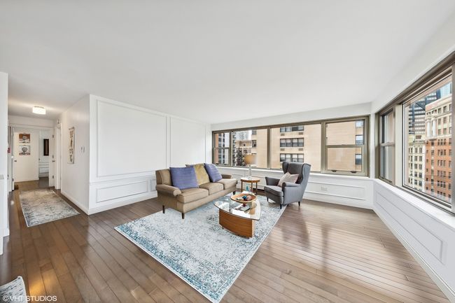 APT-1802 - 247 E Chestnut St, Condo with 2 bedrooms, 2 bathrooms and null parking in CHICAGO IL | Image 4