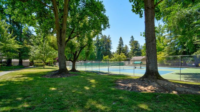 10 Adelphi Ct, Townhouse with 2 bedrooms, 3 bathrooms and null parking in Sacramento CA | Image 29