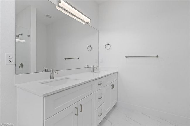 3129 71 St St W, House other with 3 bedrooms, 2 bathrooms and 2 parking in LEHIGH ACRES FL | Image 23