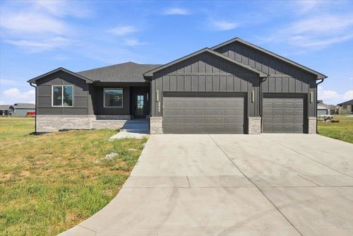 2904 E Sunnyslope St, Park City, KS, 67219-3701 | Card Image
