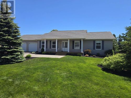 30 Parricus Mead Dr, Charlottetown, PE, C1E2H1 | Card Image