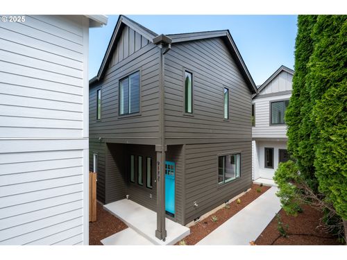 9172 N Berkeley Ave, Portland, OR, 97203-2774 | Card Image