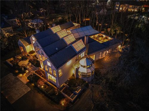 5801 Oakwood Rd, Mission Hills, KS, 66208-1145 | Card Image