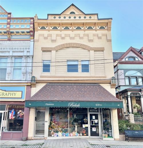 414 Main St, Irwin, PA, 15642-3440 | Card Image