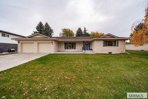 1154 Crescent Ave, Idaho Falls, ID, 83402-1748 | Card Image