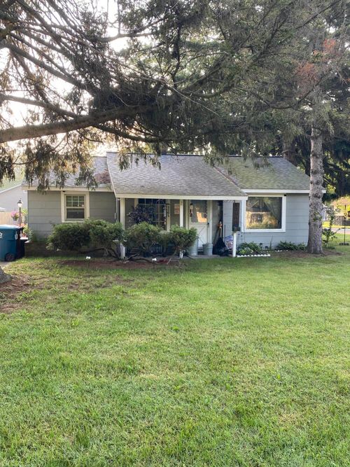17500 174th Ave, Spring Lake, MI, 49456-1284 | Card Image