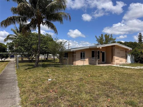 17150 Ne 4th Pl, North Miami Beach, FL, 33162-3985 | Card Image