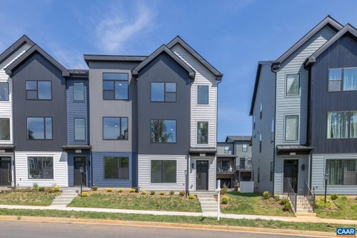 5434 Golf Dr, CROZET, VA, 22932-1528 | Card Image