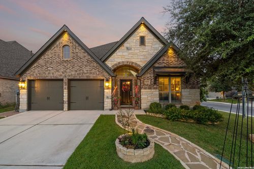 9202 Tigerclaw St, San Antonio, TX, 78254-2622 | Card Image