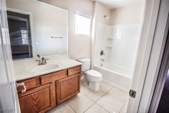 10560 Laurelwood Lake Ave, House other with 3 bedrooms, 3 bathrooms and null parking in Las Vegas NV | Image 18