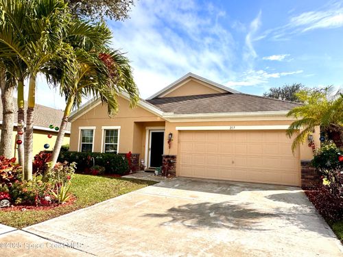 217 Briarcliff Cir, Sebastian, FL, 32958-8692 | Card Image