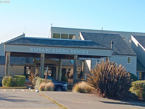 j-427-1000 Se Bay Blvd, Newport, OR, 97365-4201 | Card Image