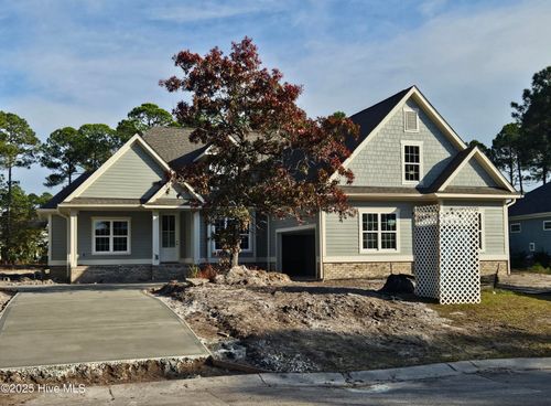 660 Breezewood Dr Se, Bolivia, NC, 28422-8347 | Card Image