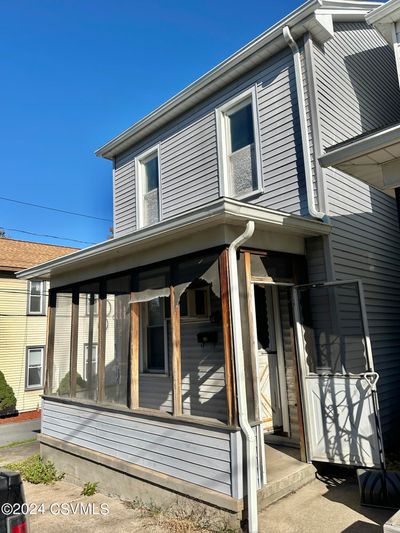 827 Line Street, House other with 3 bedrooms, 1 bathrooms and null parking in Sunbury PA | Image 2