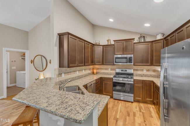 19-3723 Summer Springs-12 | Image 16