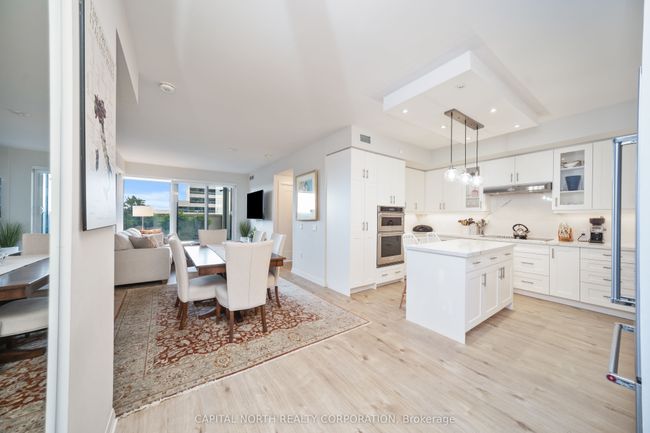 231 - 9000 Jane St, Condo with 2 bedrooms, 2 bathrooms and 2 parking in Concord ON | Image 4