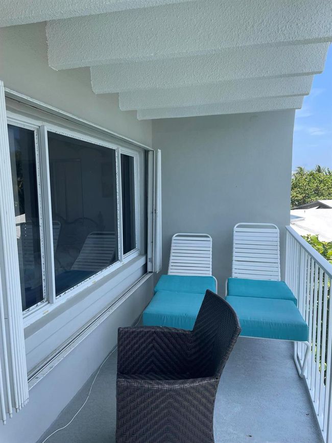 APT-410 - 3500 S Ocean Blvd, Condo with 2 bedrooms, 2 bathrooms and null parking in South Palm Beach FL | Image 5