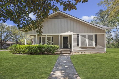 201 N Pine St, Corrigan, TX, 75939-2074 | Card Image