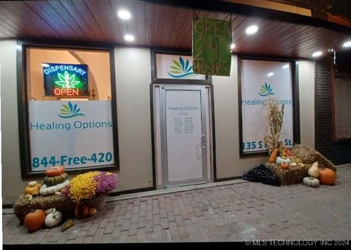 135 Main St, Eufaula, OK, 74432-2875 | Card Image